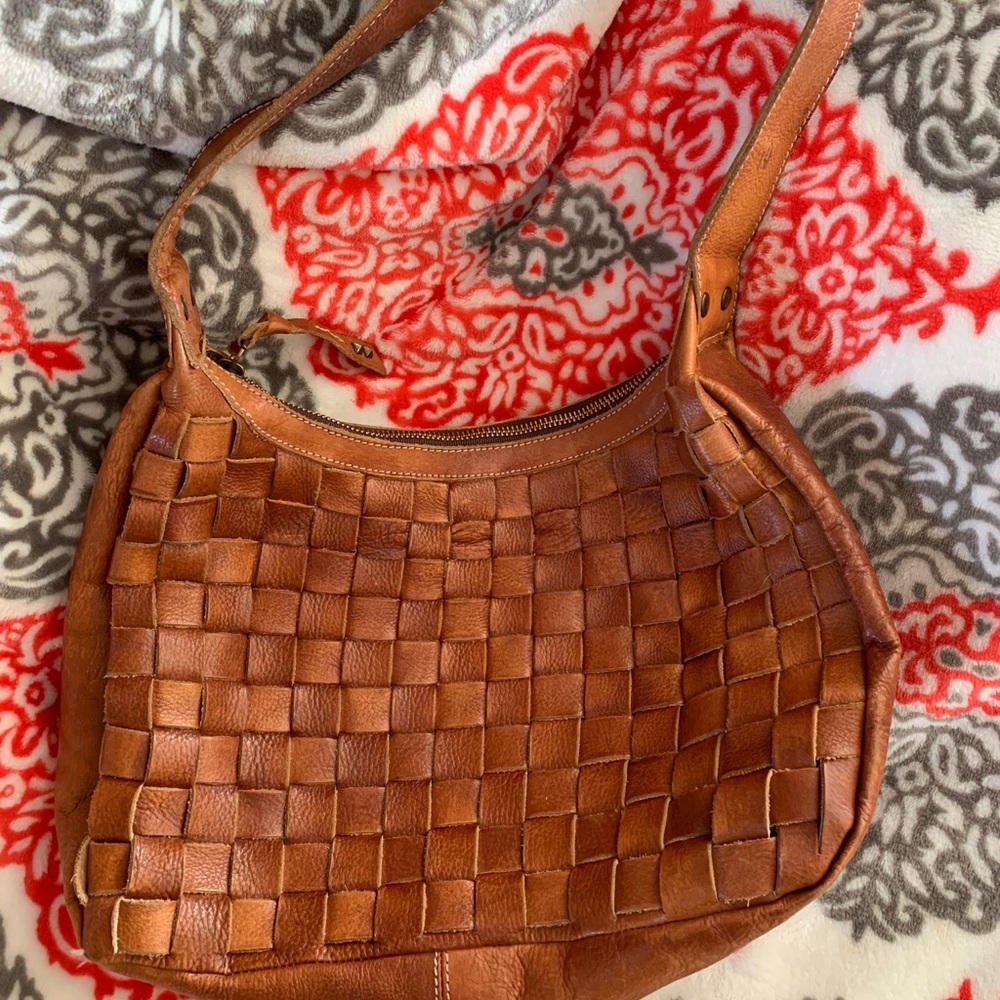 Bedstu Labellum Distressed Leather Purse